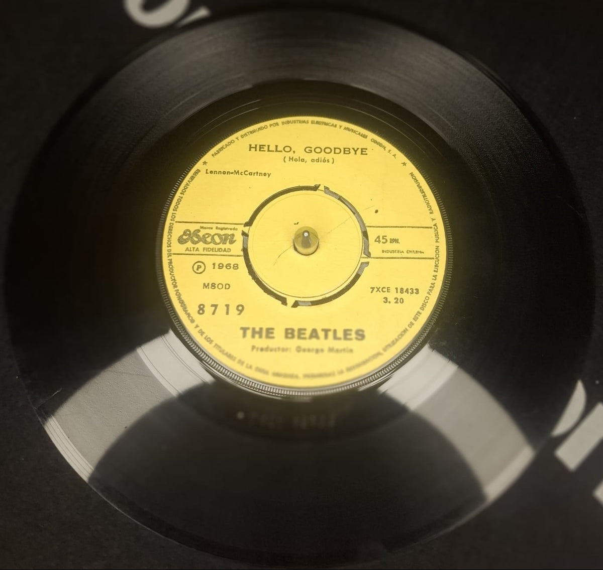 The Beatles – I Am the Walrus / Hello, Goodbye – Vinilo 7" 45RPM MSOD 8719 Edición Chilena Odeon (1968)